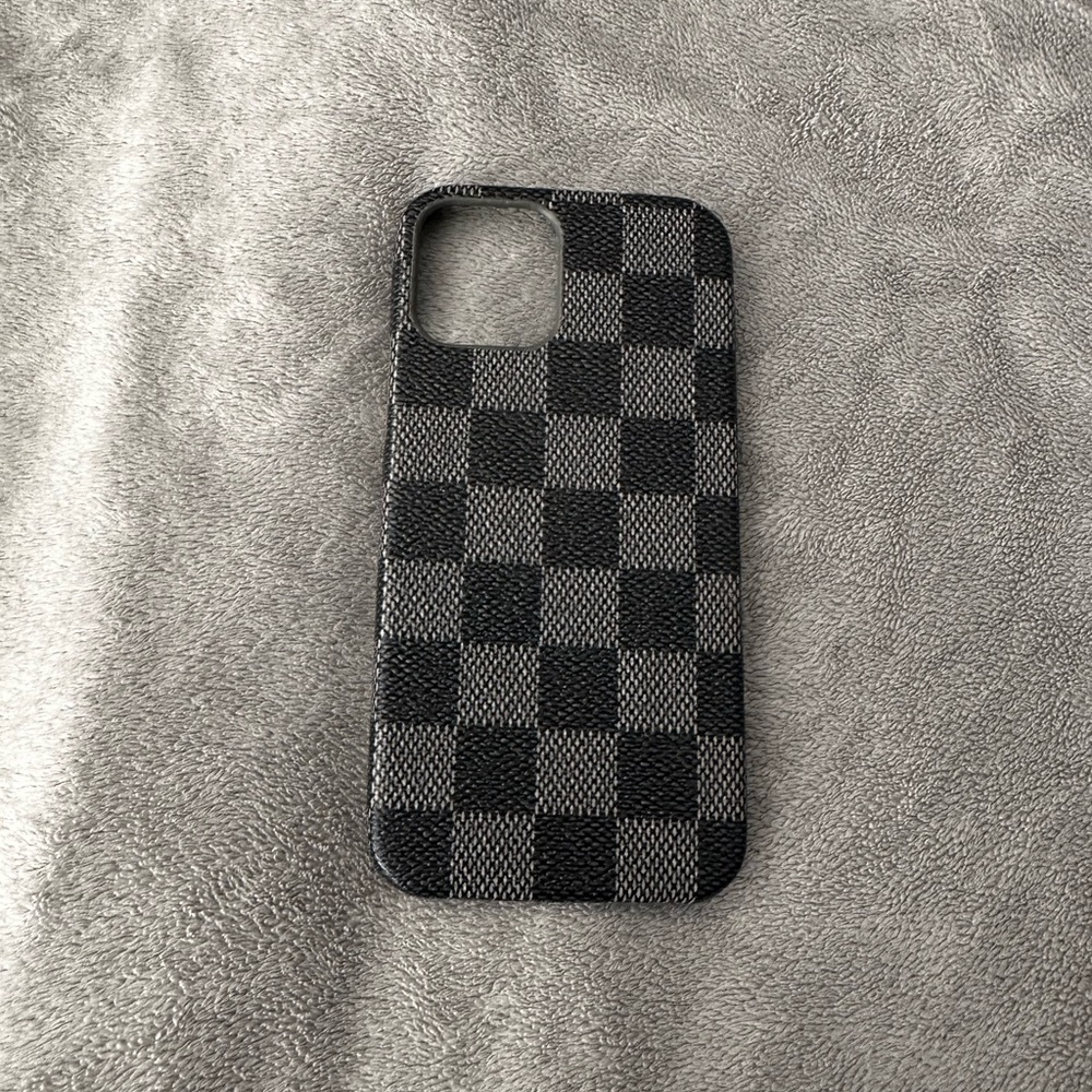 iPhone 12 or iPhone 12 Pro case